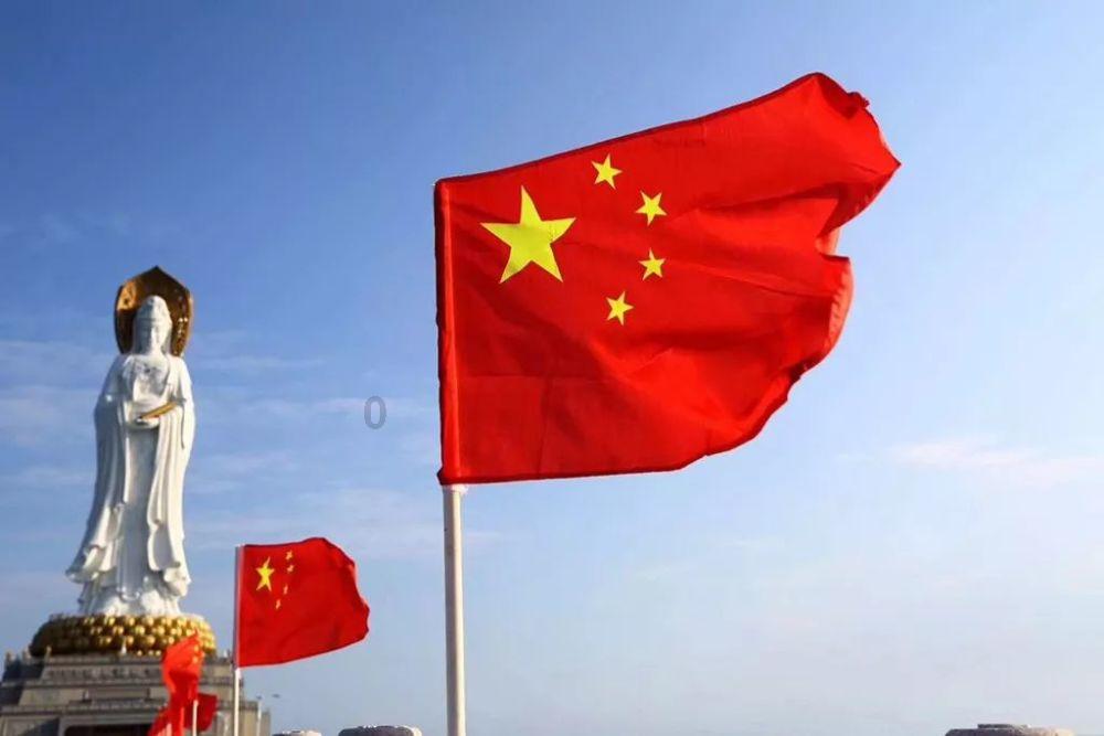 8成营收依赖“奥特曼”，让小学生“上瘾”的卡游要IPO了？
